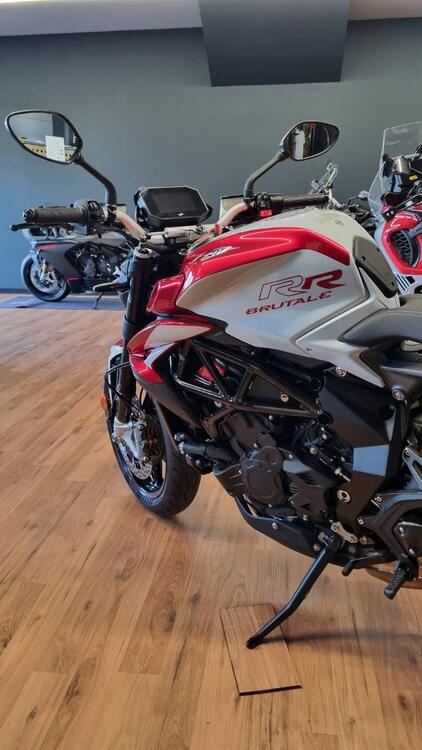 MV Agusta Brutale 800 RR (2021 - 24) (2)