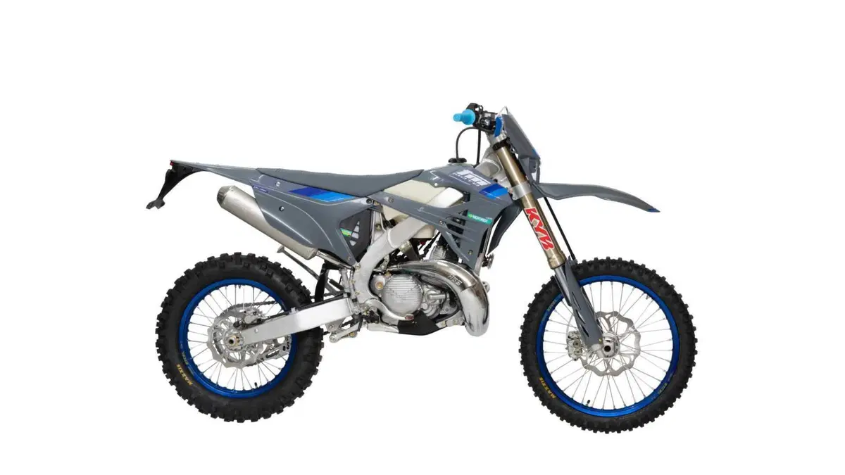 Tm Moto EN 250 EN 250 ES Fi 2T (2025) (2)