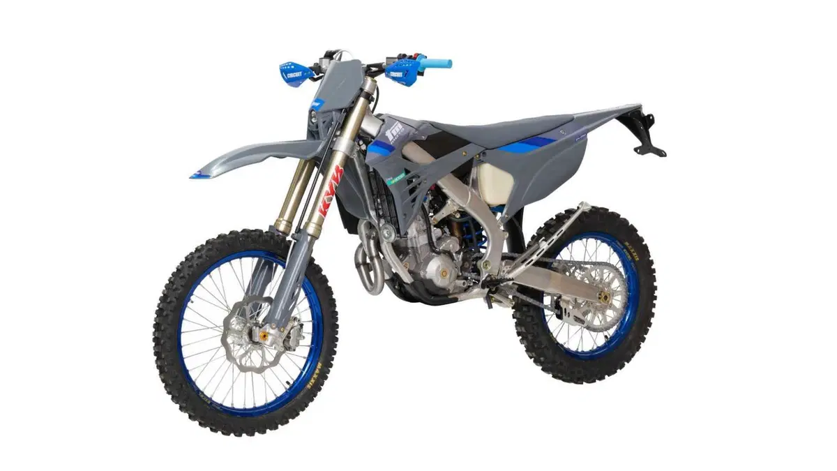 Tm Moto EN 250 F EN 250 ES Fi 4T (2025) (4)