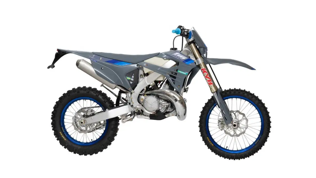 Tm Moto EN 300 EN 300 Fi ES 2T (2025) (2)