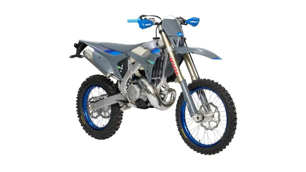 Tm Moto EN 300 EN 300 Fi ES 2T (2025)