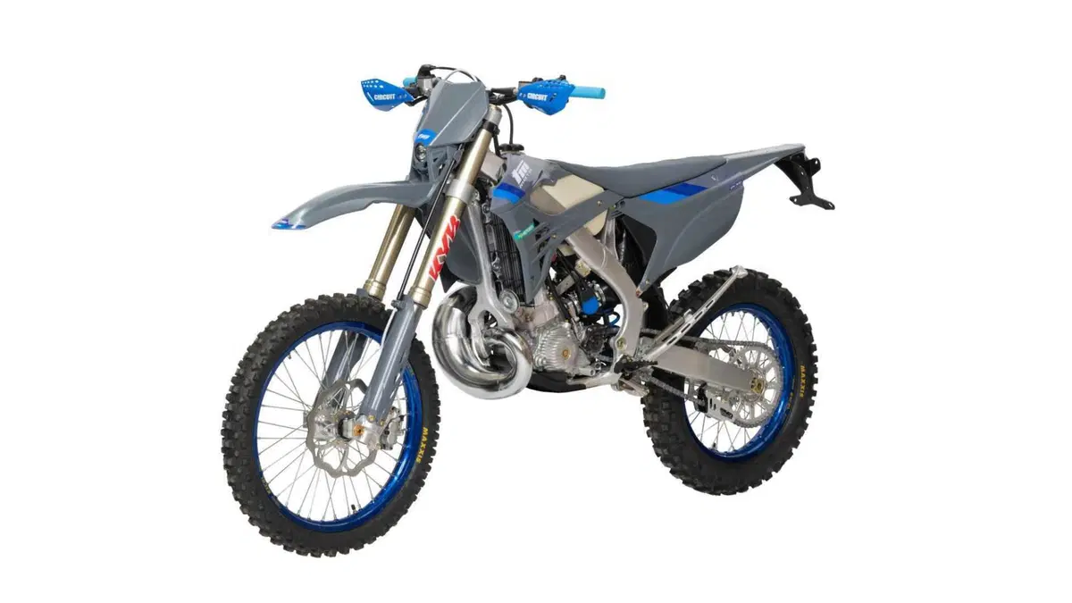 Tm Moto EN 300 EN 300 Fi ES 2T (2025) (4)