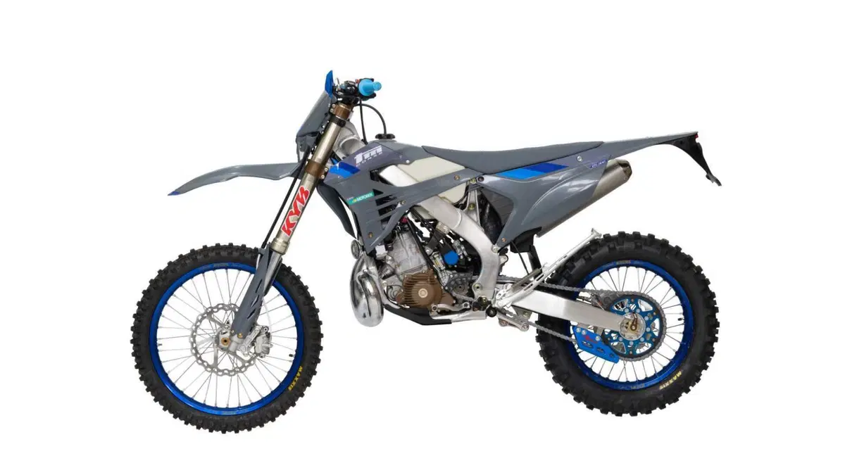 Tm Moto EN 300 EN 300 Fi ES 2T TM Corse (2025) (3)