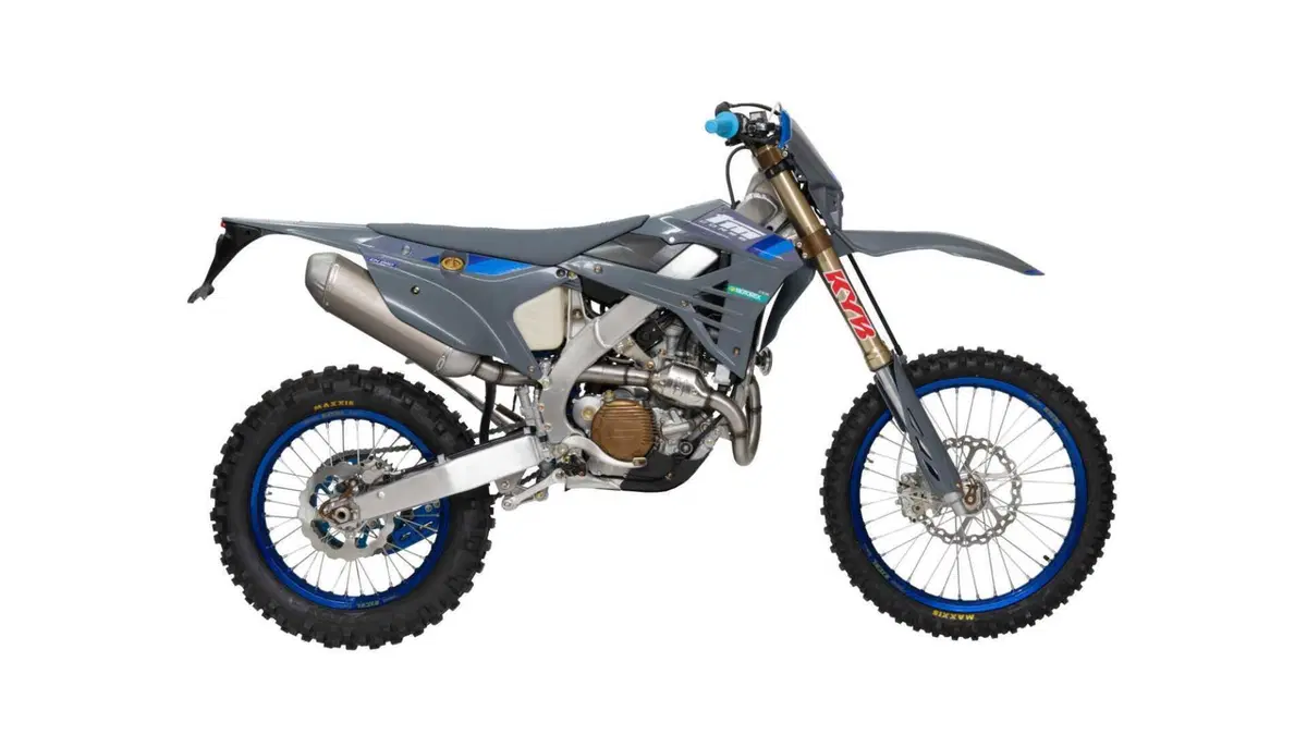 Tm Moto EN 250 F EN 250 ES Fi 4T TM Corse (2025) (2)