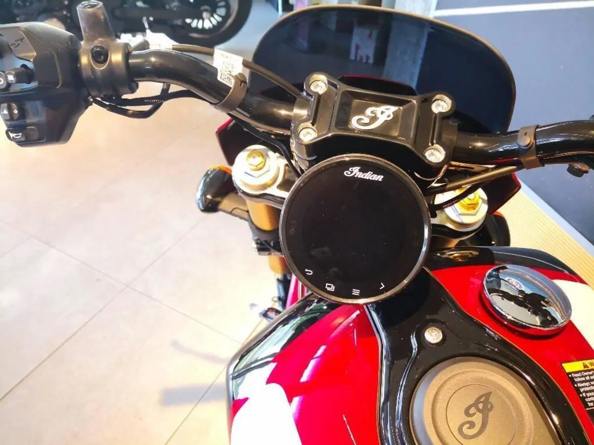 Indian Scout 1250 101 (2025 - 26) (12)