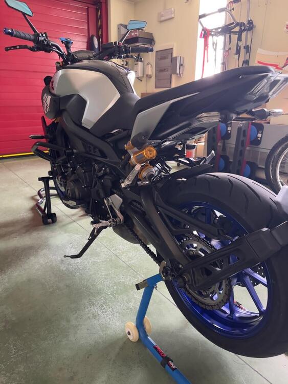 Yamaha MT-09 SP (2018 - 20) (4)