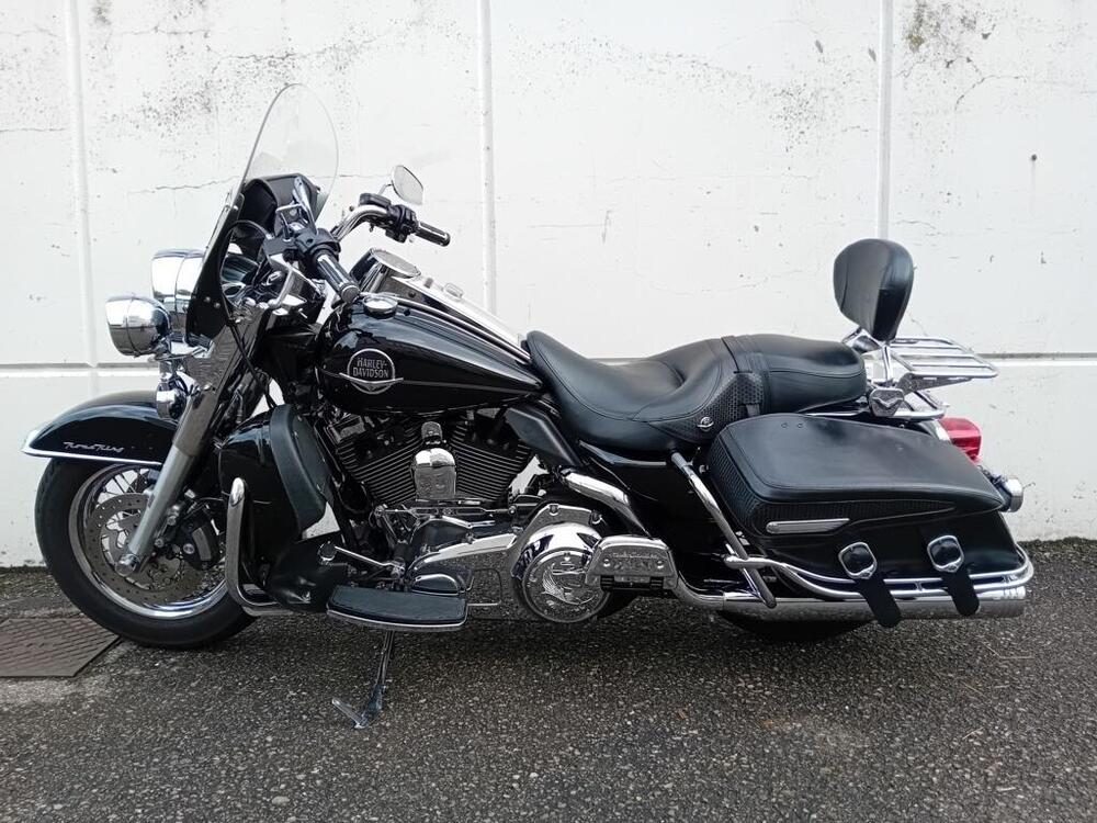 Harley-Davidson 1584 Road King Classic (2007 - 10) - FLHRC (2)