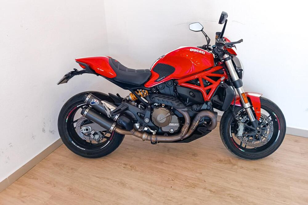 Ducati Monster 821 Stripe ABS (2015 - 17)