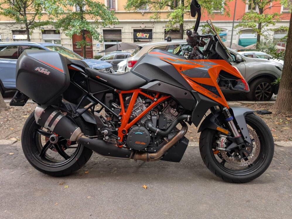 KTM 1290 Super Duke GT (2022 - 24)