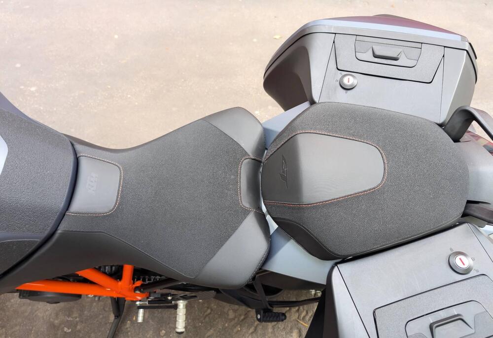 KTM 1290 Super Duke GT (2022 - 24) (5)