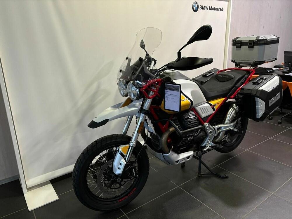 Moto Guzzi V85 TT Evocative Graphics (2019 - 20) (2)