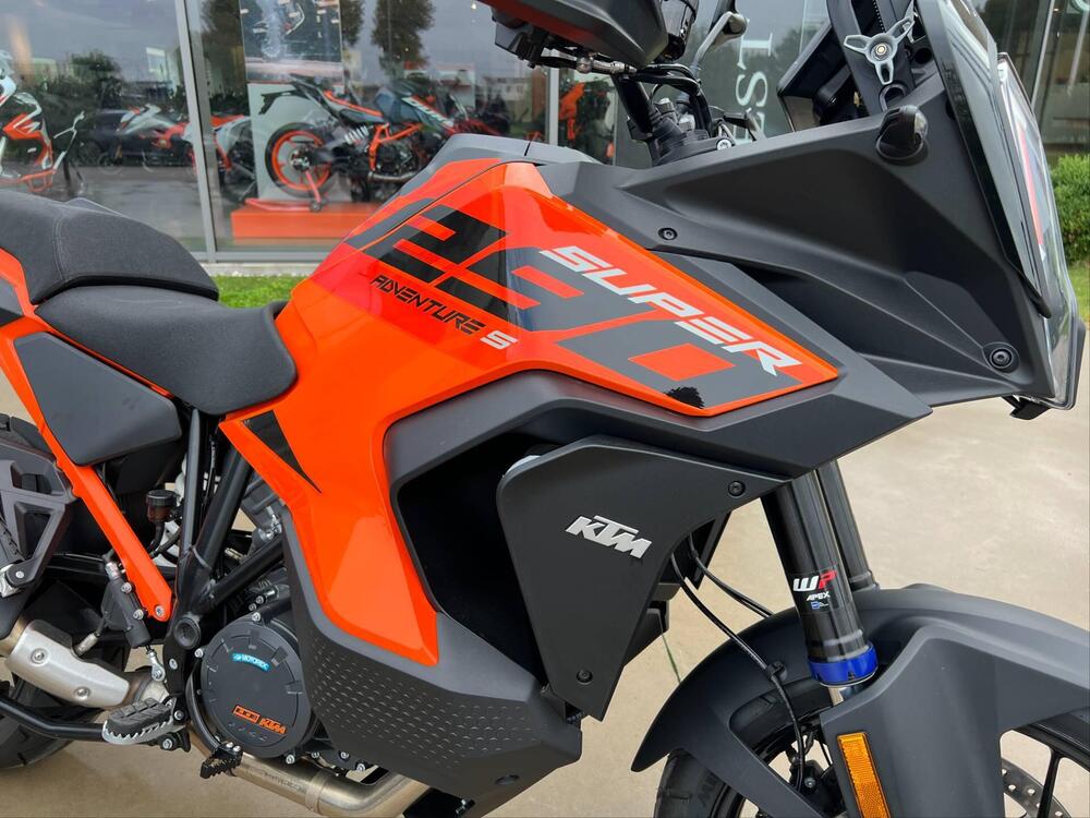 KTM 1290 Super Adventure S (2022 - 24) (3)