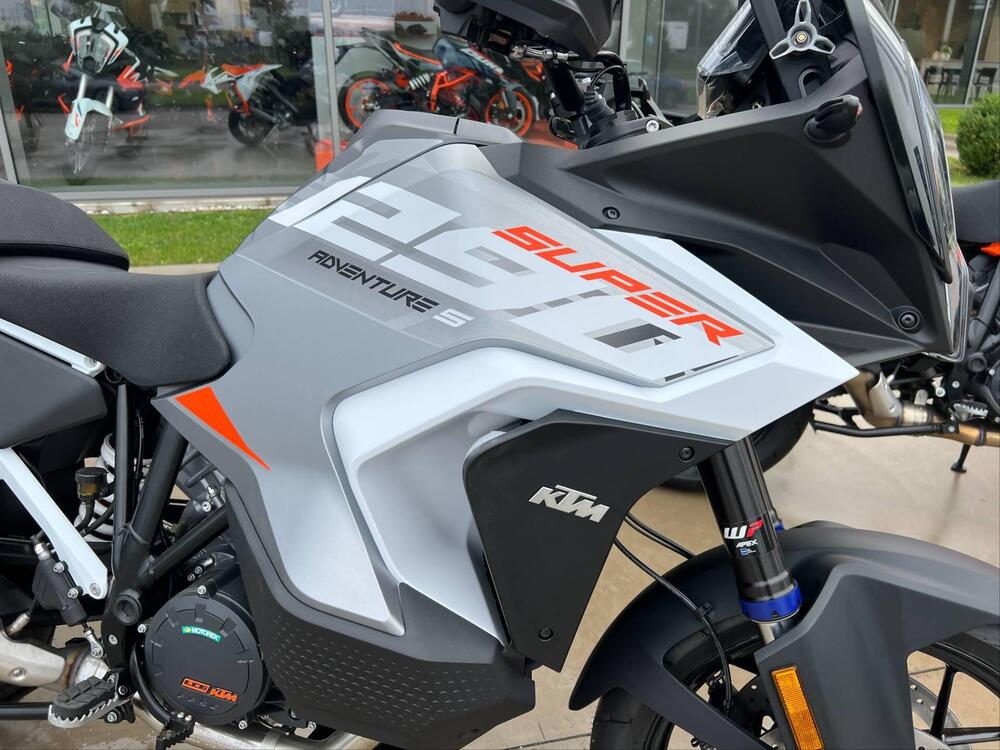 KTM 1290 Super Adventure S (2022 - 24) (4)