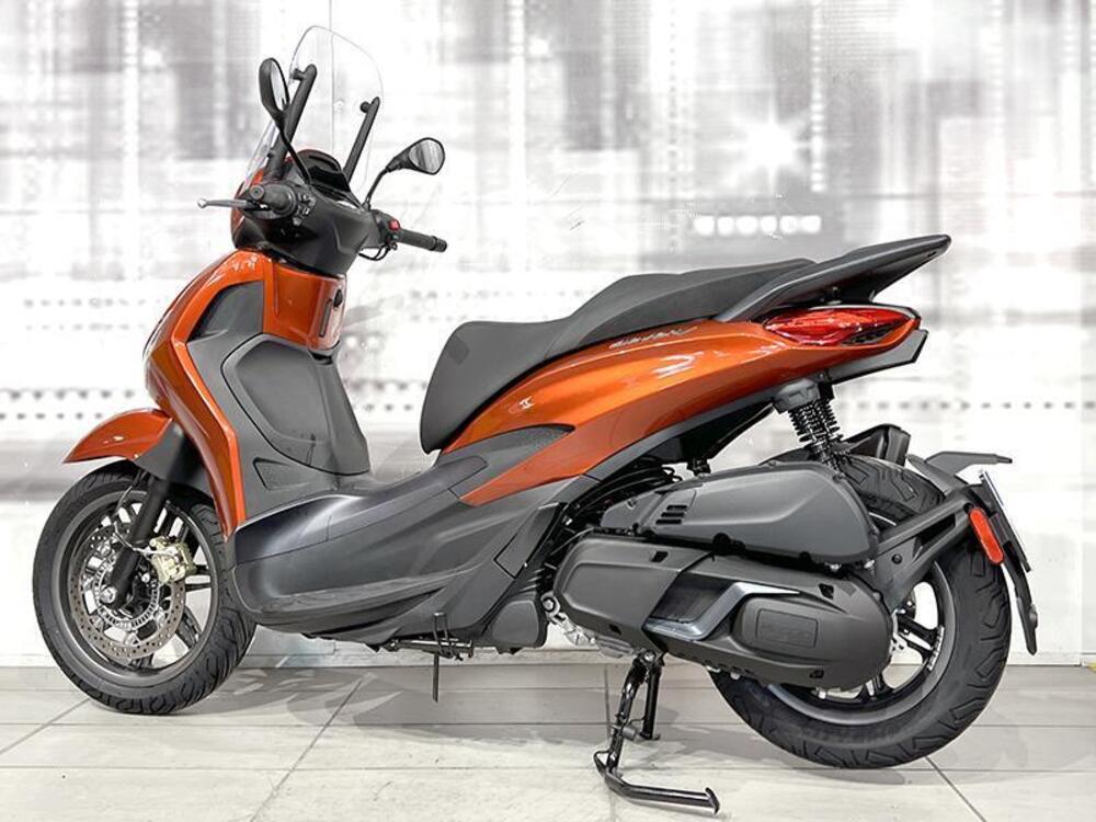 Piaggio Beverly 400 i.e. (2)