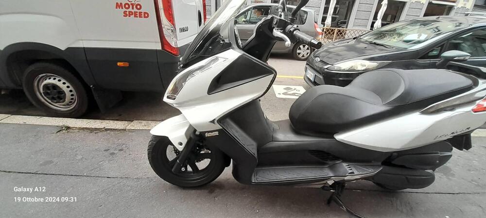 Kymco Downtown 125i (2009 - 17) (2)