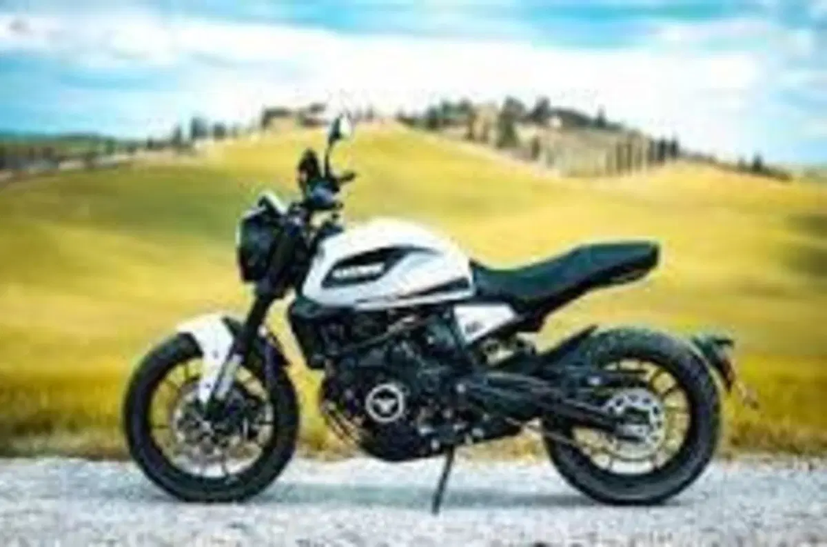 Moto Morini SEIEMMEZZO STR (2022 - 26)