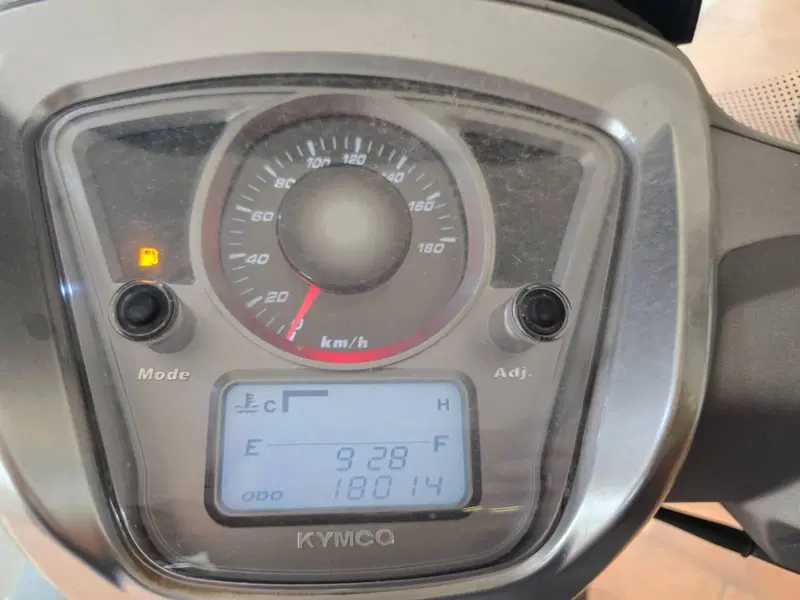 Kymco People 300i GT (2010 - 17) (10)