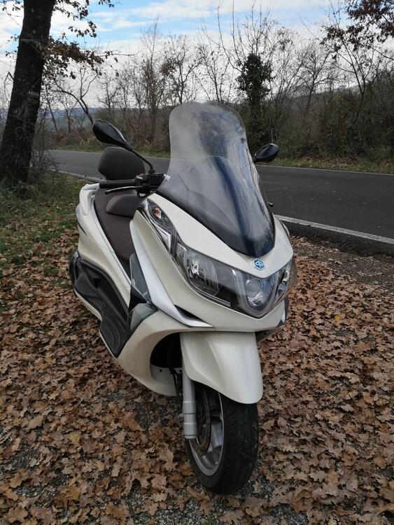 Piaggio X10 350 ie Executive (2011 - 17)