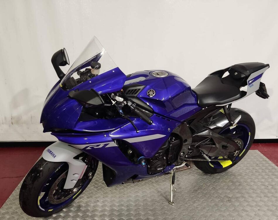 Yamaha YZF R1 (2020 - 24) (2)