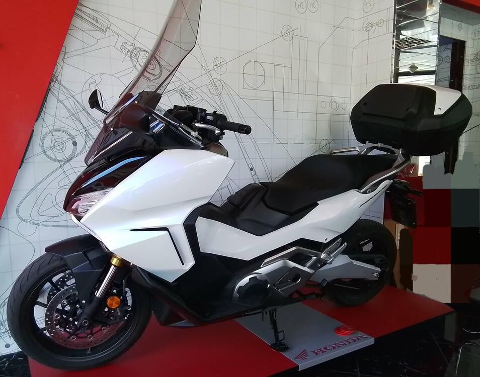 Honda Forza 750 DCT (2021 - 24) (4)