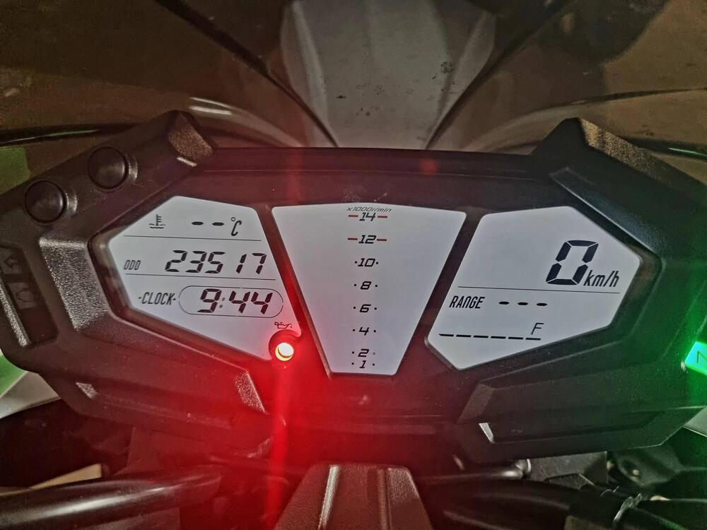 Kawasaki Z 800 Performance (2013 - 13) (4)