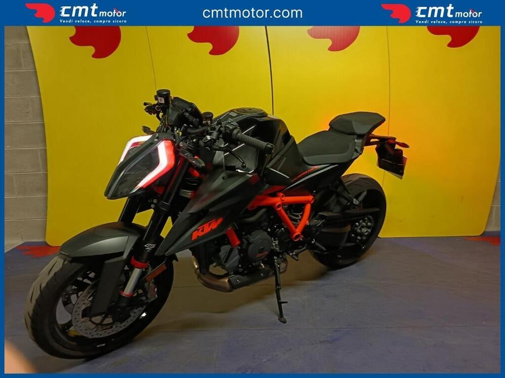 KTM 1290 Super Duke R (2021) (2)