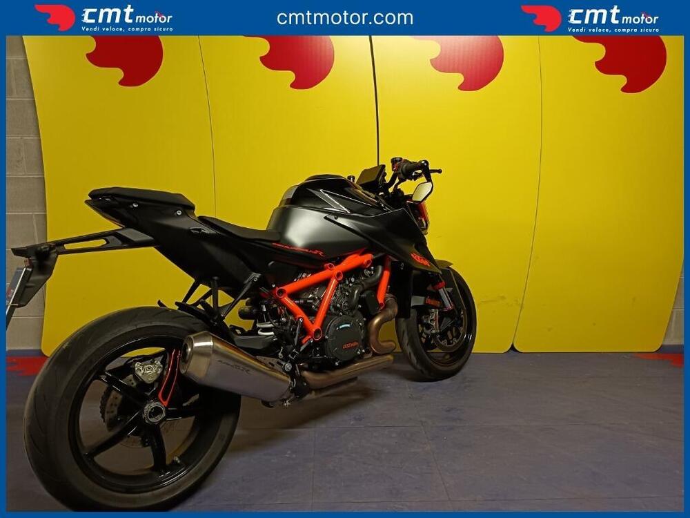 KTM 1290 Super Duke R (2021) (4)