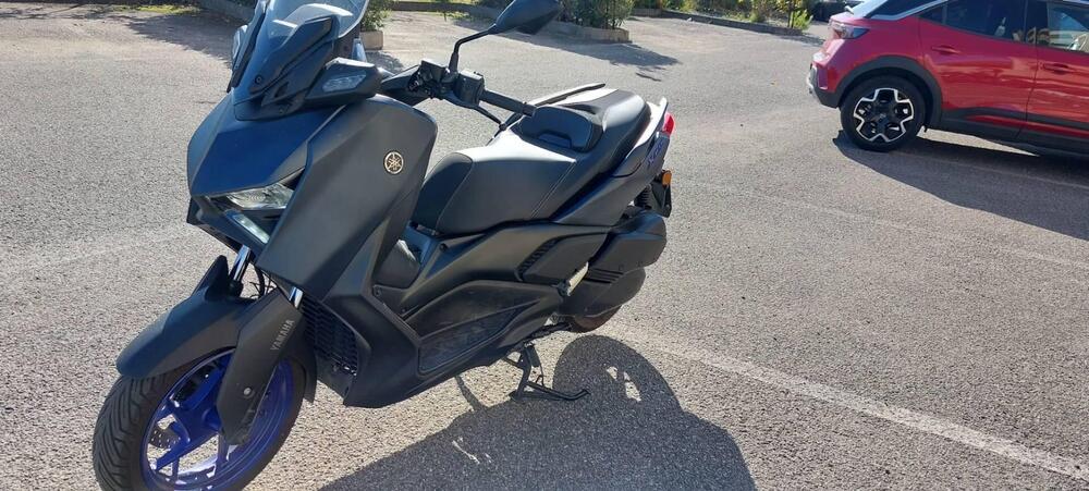 Yamaha X-Max 300 (2021 - 24) (4)