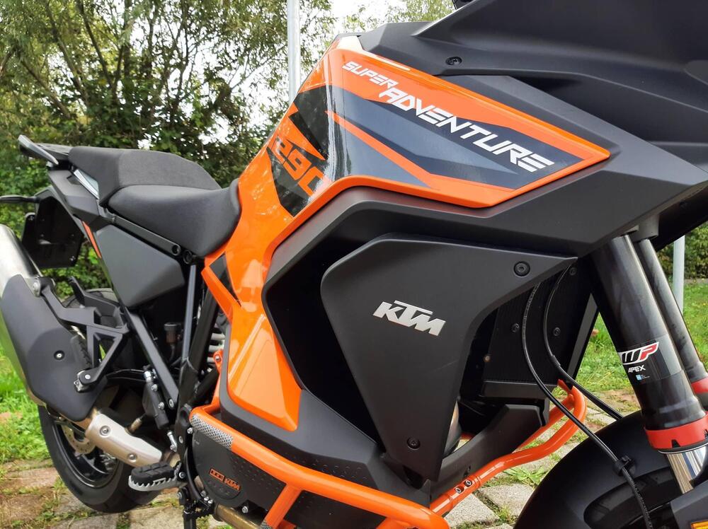 KTM 1290 Super Adventure S (2021) (4)