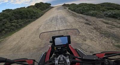 BMW R 1300 GS Adventure: le prime impressioni di guida [VIDEO]