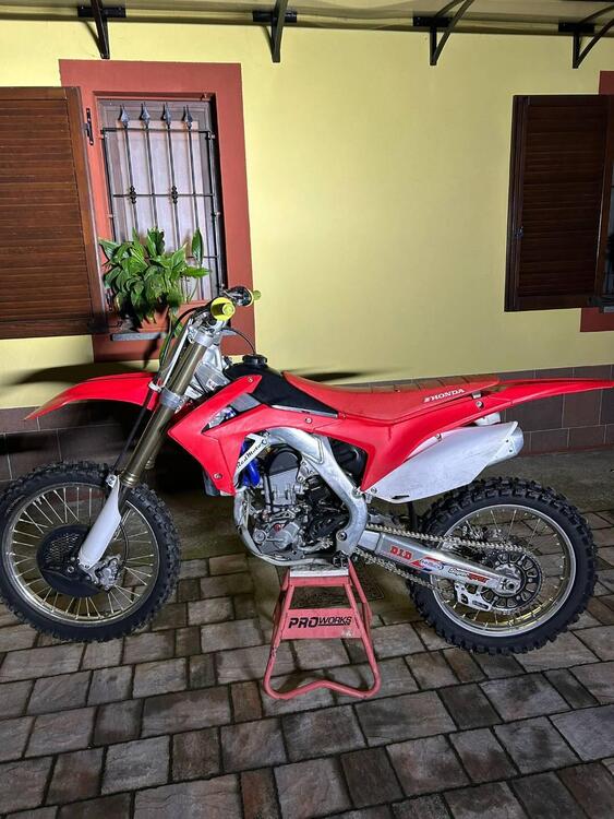 Honda CRF 250 R (2017) (5)