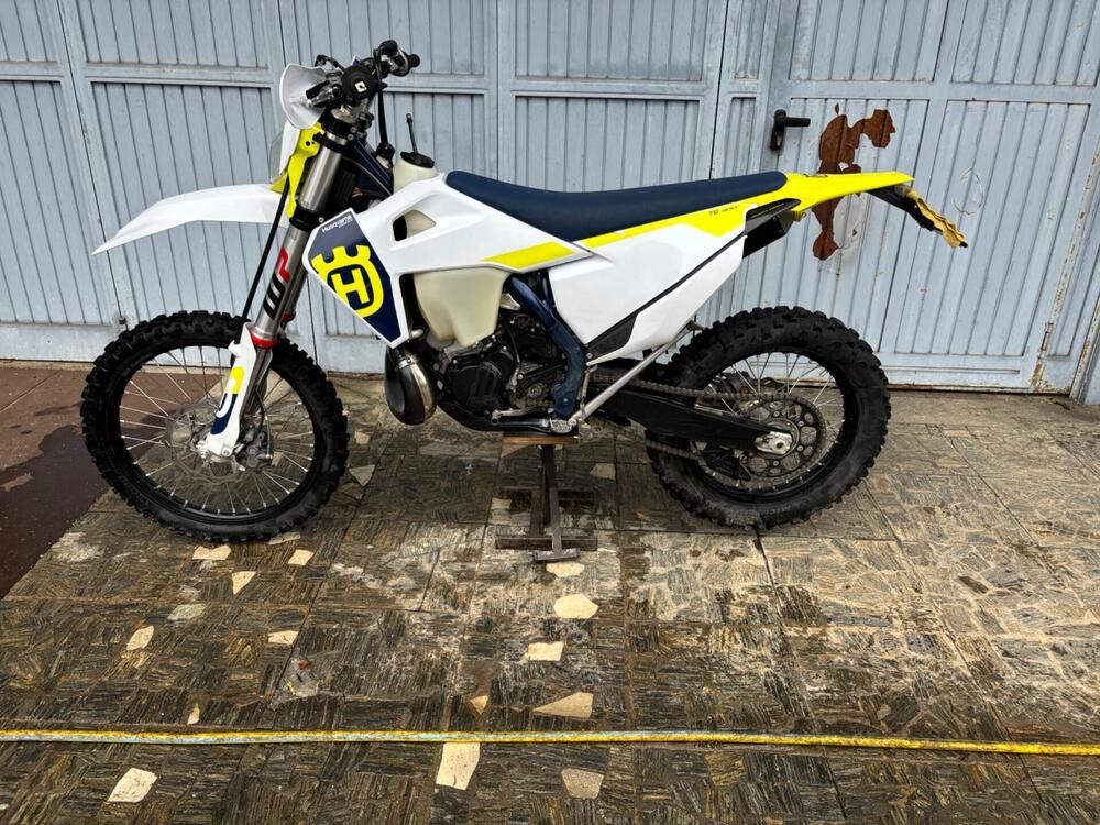 Husqvarna TE 300i (2023) (3)