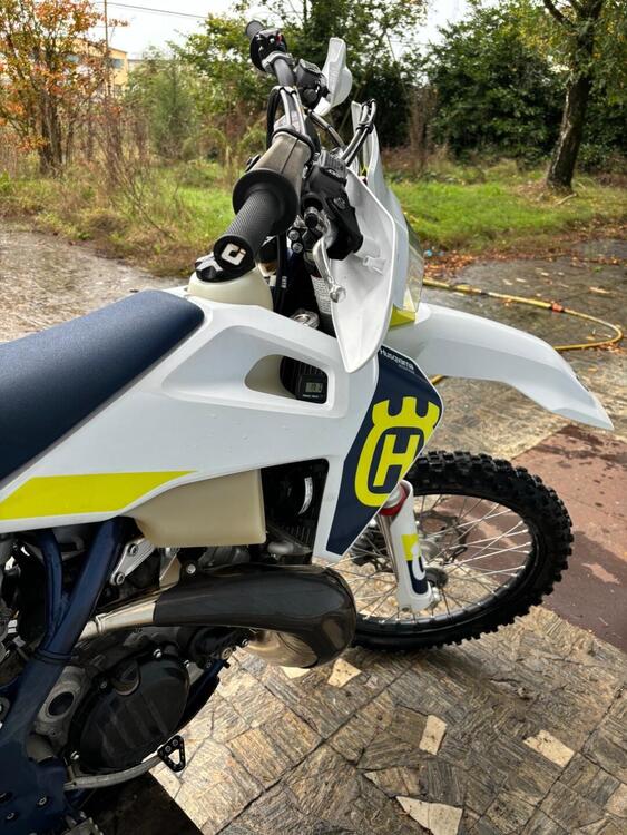 Husqvarna TE 300i (2023) (5)