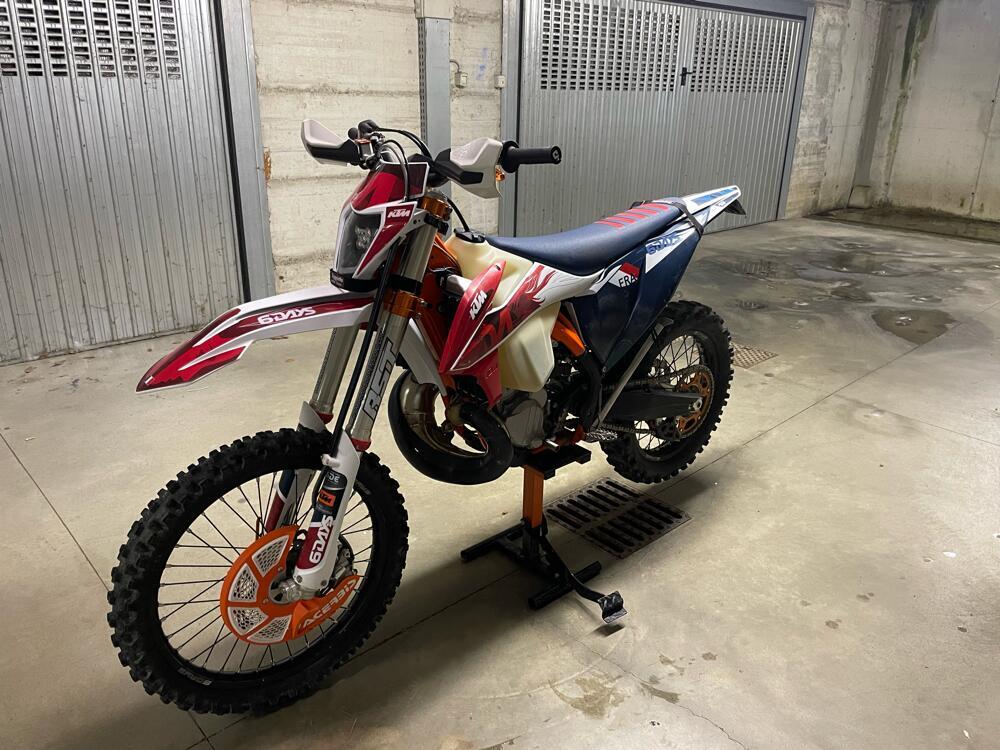 KTM EXC 300 TPI Six Days (2023) (2)