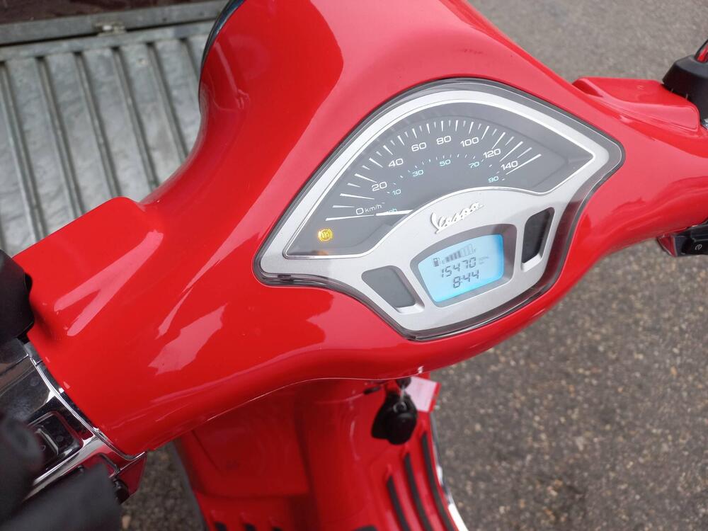 Vespa Primavera 125 RED (2021 - 24) (3)