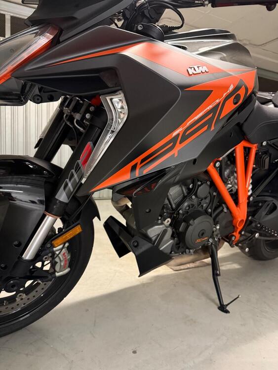 KTM 1290 Super Duke GT (2019 - 20) (3)