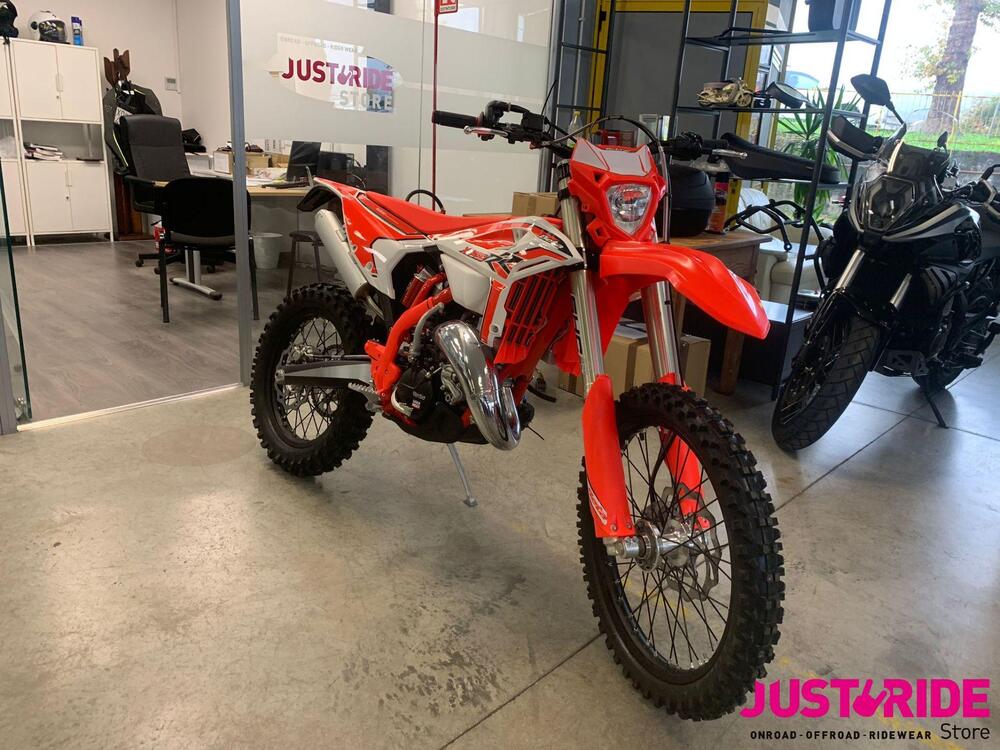 Betamotor RR 125 2T Enduro (2023) (2)