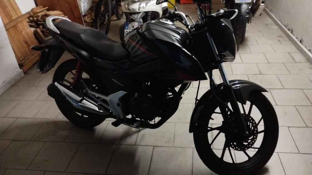 Honda CB 125 F (2015 - 16) (2)