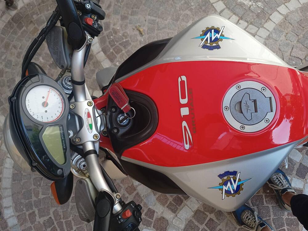 MV Agusta Brutale 910 S (2005 - 11) (5)