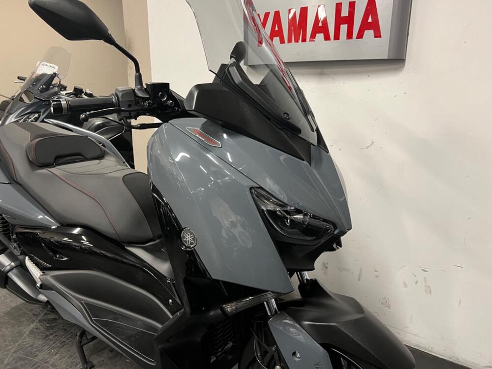 Yamaha X-Max 300 Tech Max (2021 - 24) (2)