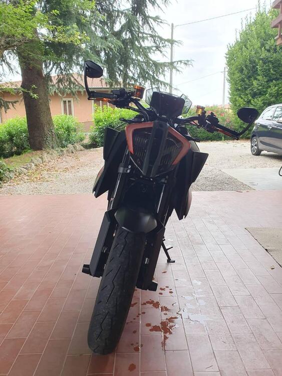 KTM 1290 Super Duke R (2020) (3)