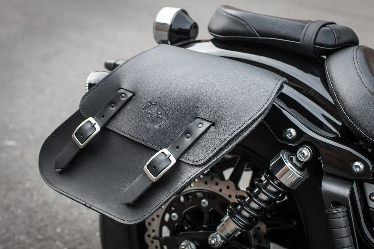 Yamaha XV 950 Racer, il lato Café Racer (31)