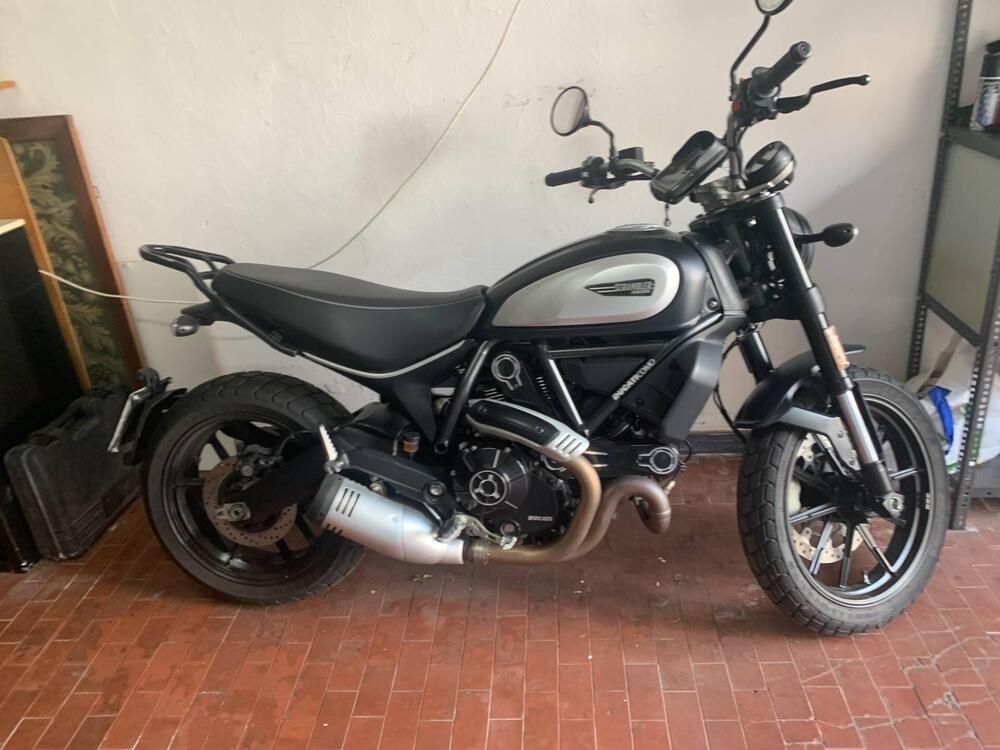 Ducati Scrambler 800 Icon Dark (2021 - 22)