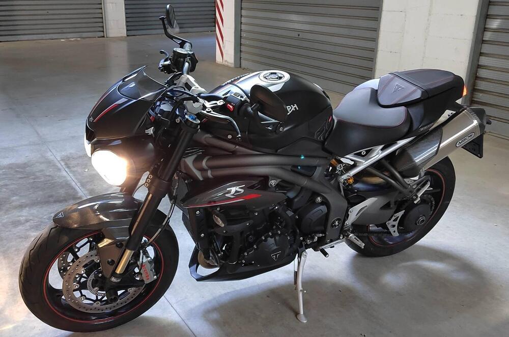 Triumph Speed Triple 1050 RS (2018 - 20) (2)