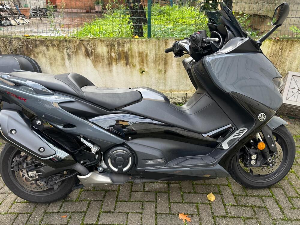 Yamaha T-Max 560 Tech Max (2021) (5)