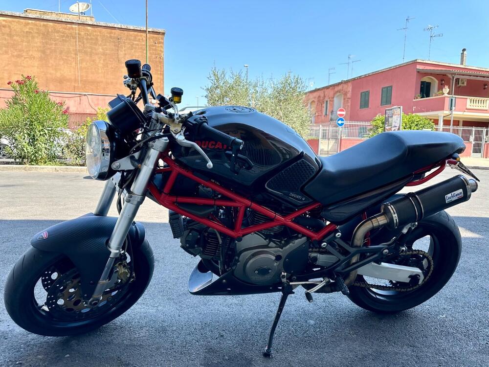 Ducati Monster 750 City (1998 - 02) (2)