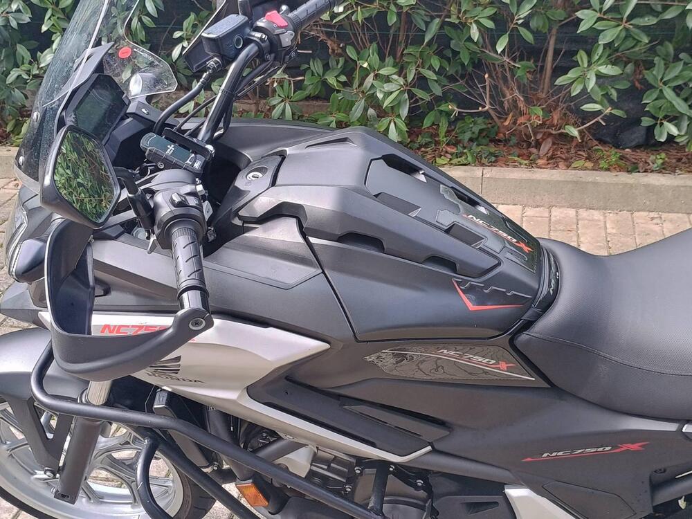 Honda NC 750 X DCT ABS Travel Edition (2016 -17) (2)