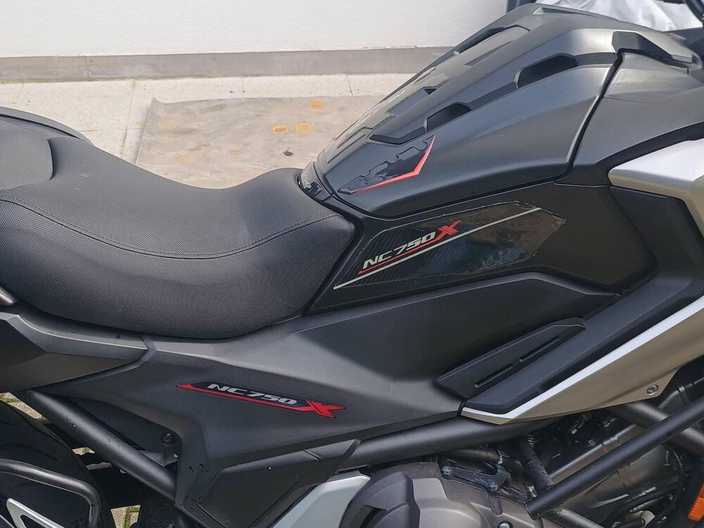 Honda NC 750 X DCT ABS Travel Edition (2016 -17) (3)