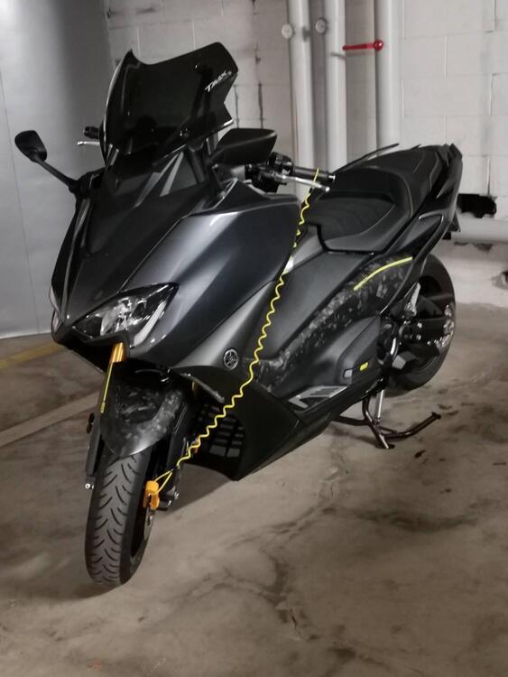 Yamaha T-Max 560 20° anniversario (2021)