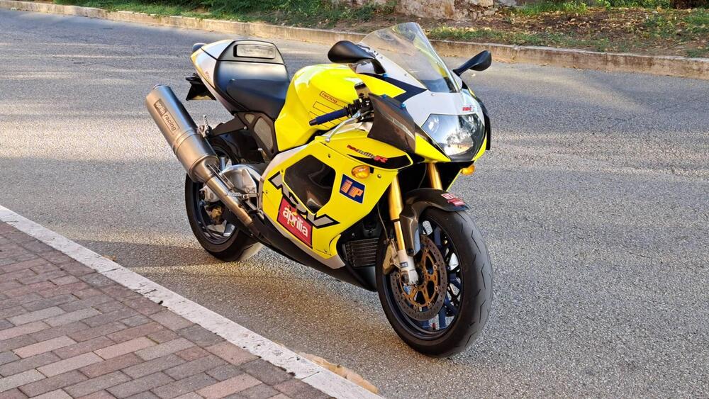 Aprilia RSV 1000 R (2001 - 02)